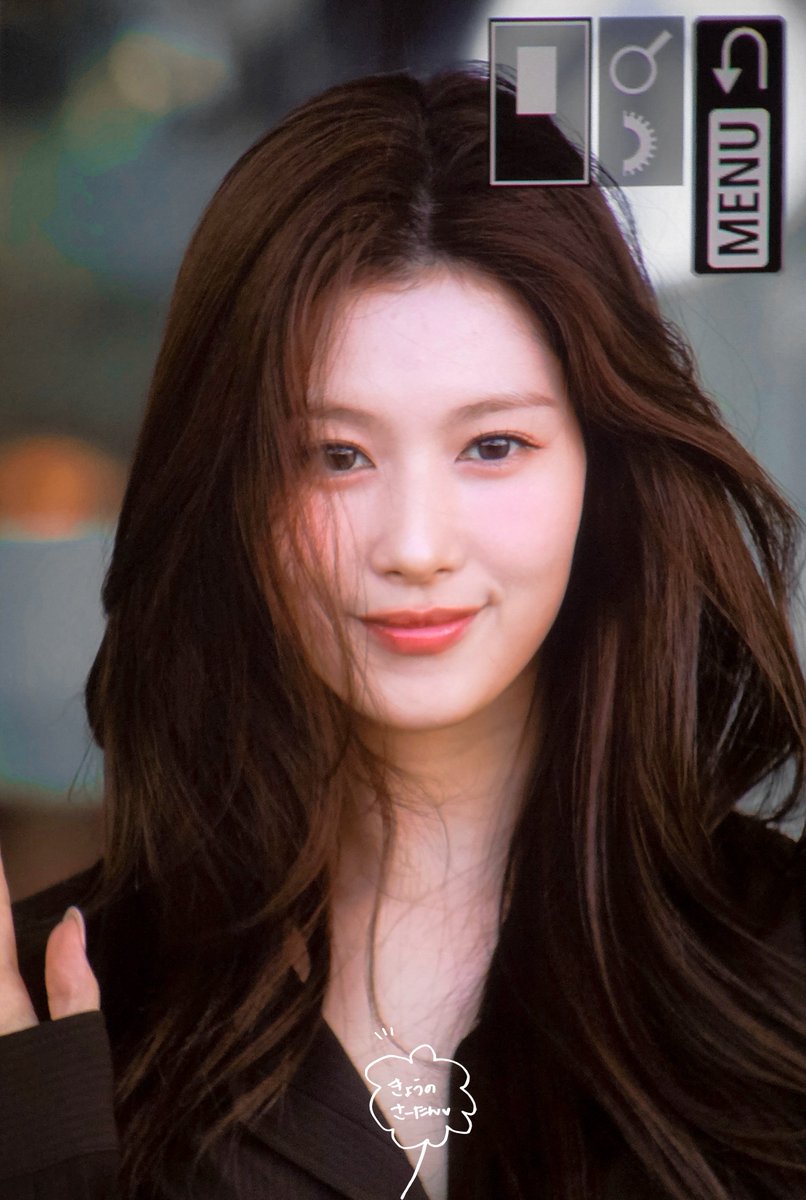 sanacottoncandy's tweet photo. 261001 pre

바람의 여신🪽

#트와이스 #TWICE #사나 #SANA #サナ https://t.co/ajIFwVHvld