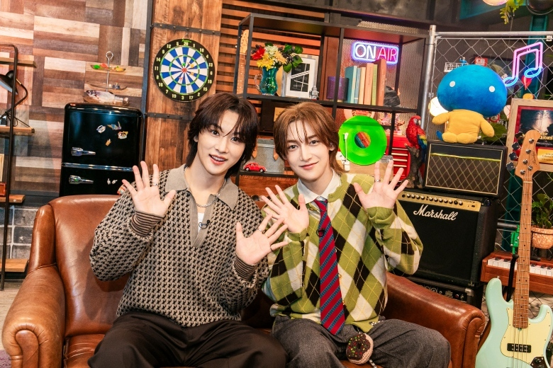HOMINIS_edit's tweet photo. ／
#ROIROM
インタビュー💬✨
＼

ROIROMがスポーツ、K-POP、エンタメの魅力を再発見💖 #本多大夢＆#浜川路己 が語る「ロイロムチュー！」

今すぐ記事を読む👀
👉https://t.co/emTogLll3T

#スカパー30周年 #ホミニス #スカパー
@roirom_official https://t.co/I6hNfD5k7o