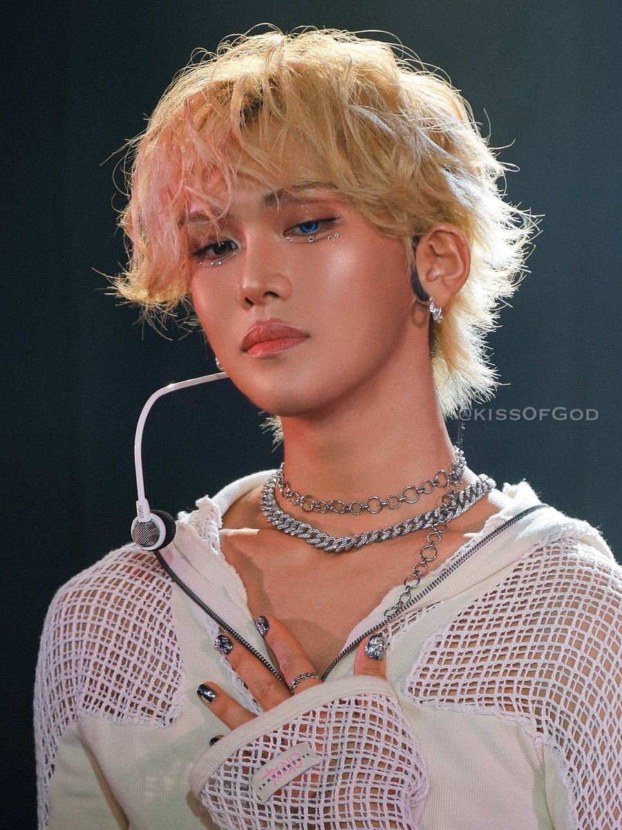 kiss0fgod's tweet photo. #XLOV #HYUN #현 https://t.co/lo5mgjtFoR