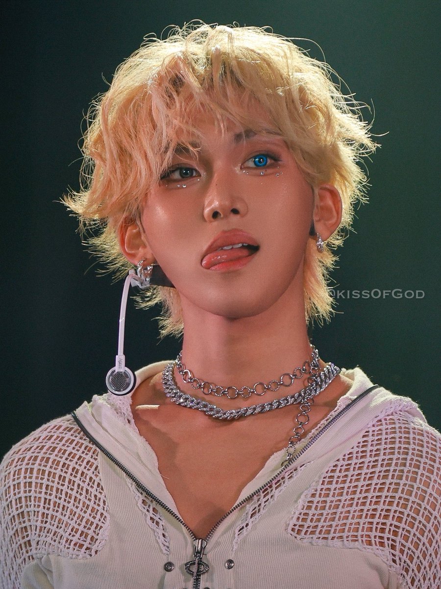 kiss0fgod's tweet photo. #XLOV #HYUN #현 https://t.co/lo5mgjtFoR