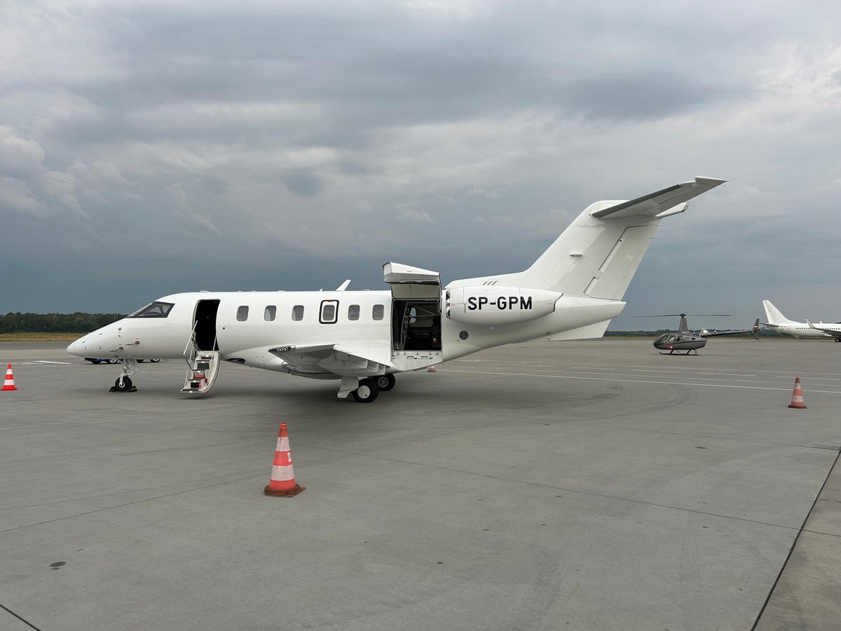 IanECox's tweet photo. If you are rich, the best aircraft you can buy are the Swiss-made Pilatus PC-12 and the PC-24. 🇨🇭

Avoid helicopters if you want to live long. https://t.co/bxy3c4KujA