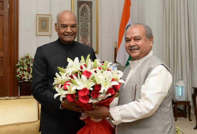 nstomar's tweet photo. भारत के पूर्व राष्ट्रपति आदरणीय श्री रामनाथ कोविंद जी को जन्मदिन की हार्दिक बधाई एवं शुभकामनाएं...

ईश्वर से आपकी दीर्घायु और स्वस्थ व सुखी जीवन की मंगलकामना करता हूँ...

@ramnathkovind https://t.co/NEice0QIUW