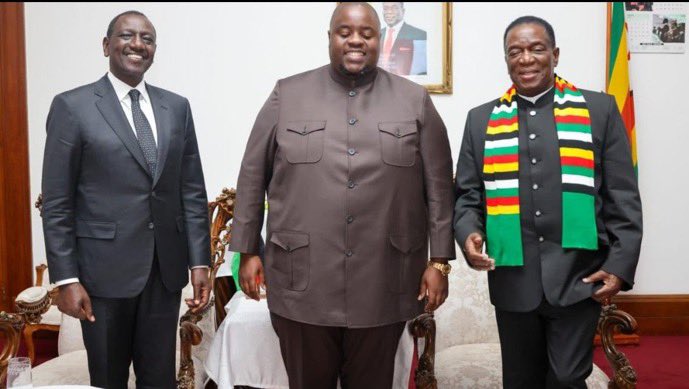 felixherbt's tweet photo. Good news, Nigerians 🎊 

Wicknell Chivayo, a well-known IT guru who specializes in rigging elections for African leaders by manipulating the system, has died in a helicopter crash.

He visited Tinubu earlier this year and other African leaders to rig elections for them. 👇👇 https://t.co/HpyE8dT3XU
