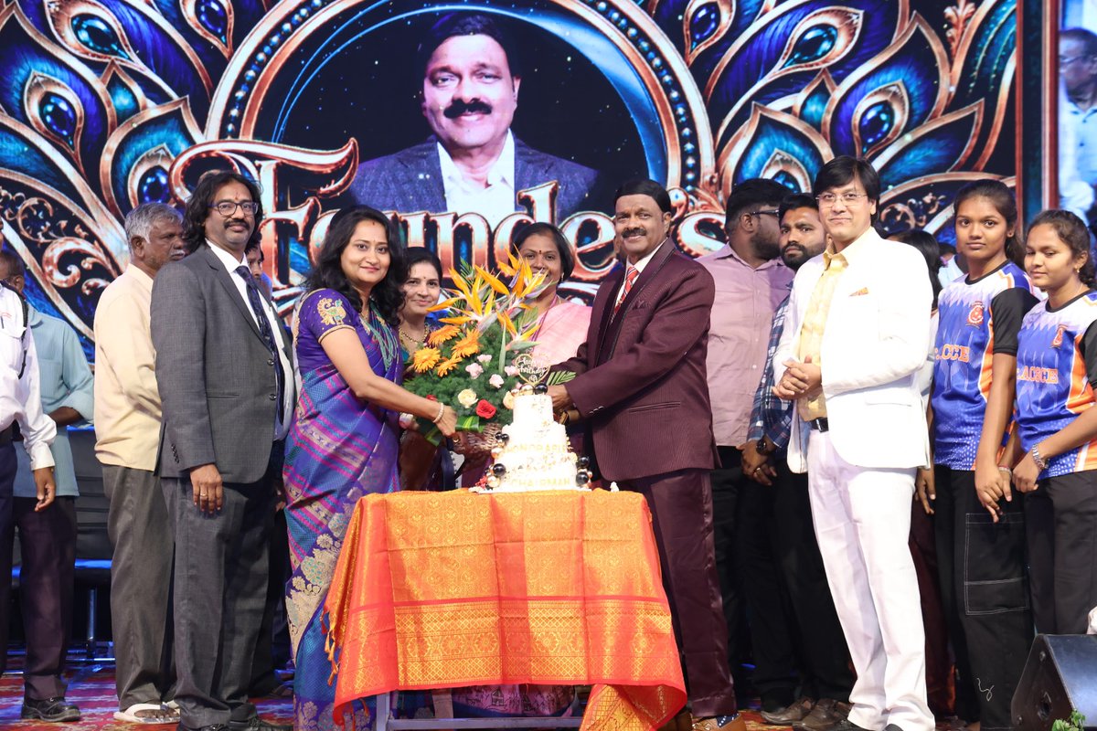 rrceblr's tweet photo. ๐๐ #FoundersDay2026 | #Ekattvya_2026 at #RRCE! ๐ Celebrating the vision, values & legacy of our Founder Chairman through meaningful tributes, employee recognition, sports, culture & togetherness. ๐โจ #RRGI #RRCE #CelebratingLegacy https://t.co/OpgwhZSYIx