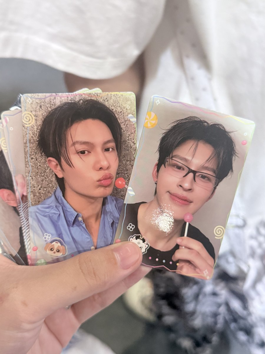 Strawjellytree's tweet photo. cute🤏🏻

#GMMTVFANIVAL2026HappyFamily
#pondphuwin 
#williamest https://t.co/ddmIKRh2yl