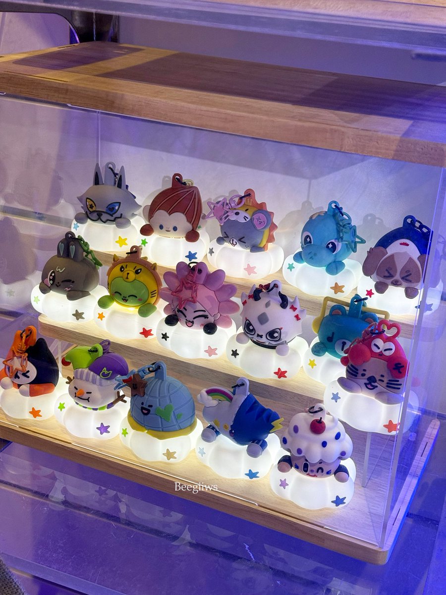 beegiiws's tweet photo. หลานน่ารักมากกกกก Light Cloud Keychain มีไฟด้วยย🥹🫶🏻

#GMMTVFANIVAL2026HappyFamily https://t.co/EiKszweL9g