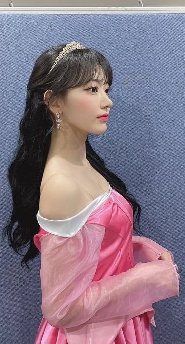 ichariess's tweet photo. welcome back my disney princesses https://t.co/IG7xz7vMbh
