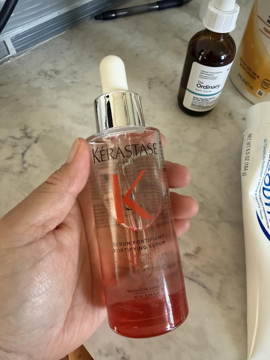 thinkewart's tweet photo. Whoever handed me this lightweight hair serum while stocking shelves at Sephora, I hope your pillow stays cold on both sides 🥹🤍 https://t.co/1wwrAFFwYJ