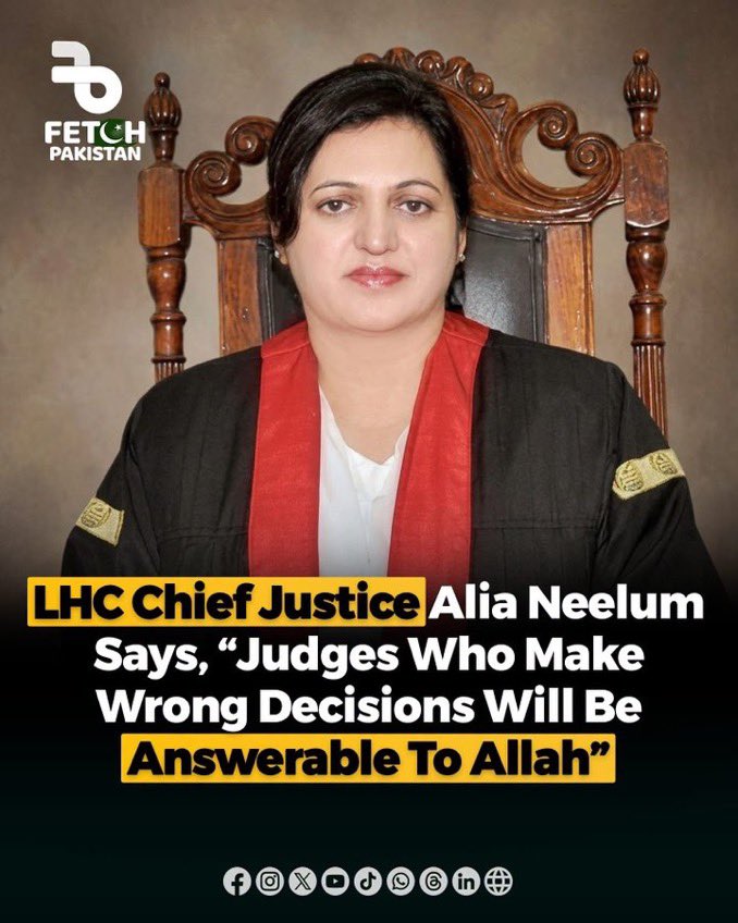 PTIofficial's tweet photo. Imran Khan’s three elderly sisters are being held illegally, while even their medicines are reportedly being withheld from them, in addition to being denied family and lawyers’ meetings. Does the Lahore High Court Justice Alia Neelum not feel any shame allowing this injustice to take place? Who is she answerable to?
#ShameOnJudges #خان_کی_بہنیں_فوری_رہا_کرو