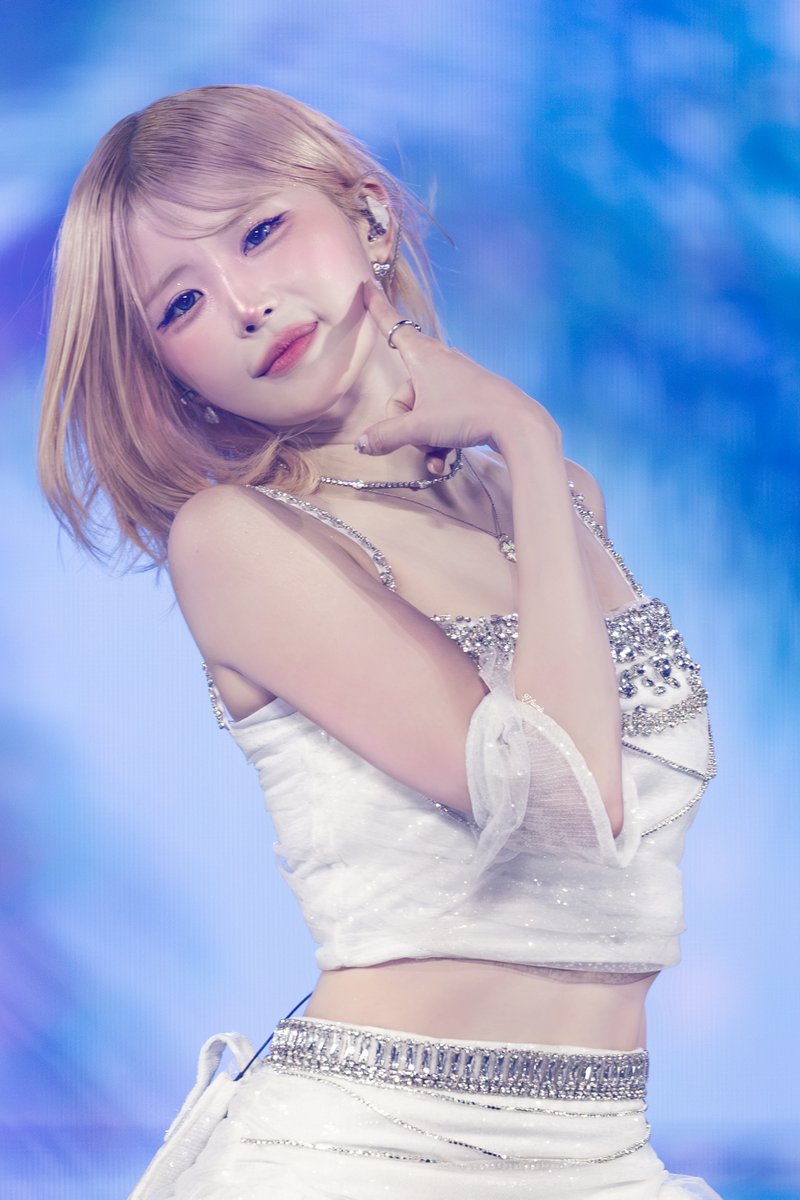 97_fromis's tweet photo. 260905

#송하영 #SONGHAYOUNG
#프로미스나인 #fromis_9 https://t.co/75v0ekwYA8