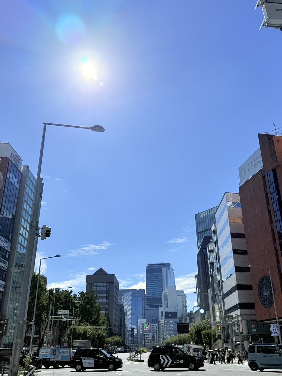 yokoodt's tweet photo. 東京の空

久しぶりの青空です https://t.co/e4CyUlvShk