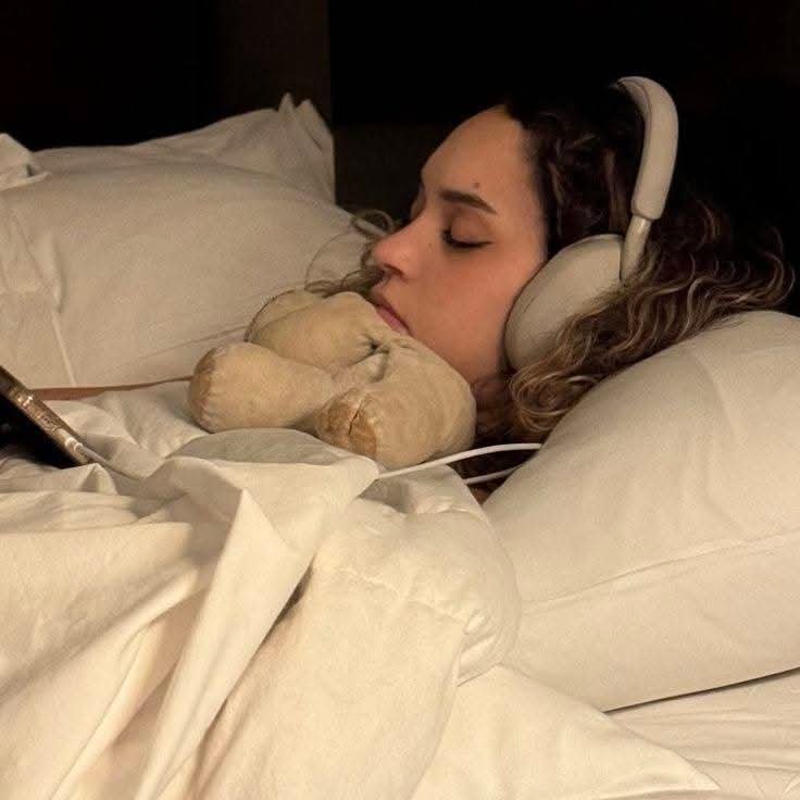 notsolaforteza's tweet photo. my forever fave pic of u. daniela, my baby, our angel, u deserve all the nicest things in the world. no amount of hate will ever surpass the love we have for u. te amo dani
#DevotedToDaniela #ProtectDani #DearDaniela https://t.co/7tZt6xPo3I