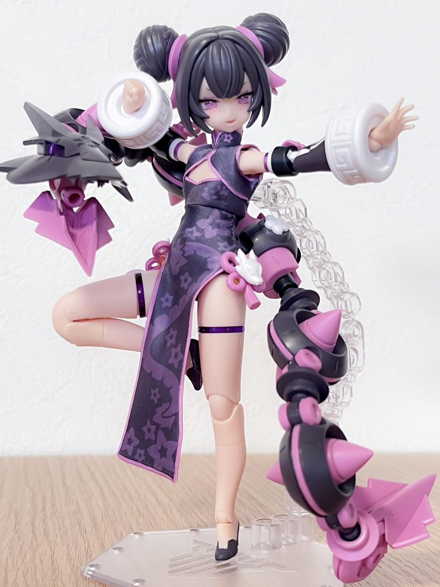 ShiketanBuilder's tweet photo. プニモフ ロンちゃん×チーパオ、、、可愛すぎるぞ、、、
やっと自分でデザインした柄とかも入れれるようになったおかげで色々捗るようになった(*´∀｀*)
まだ試作段階だからこれから甘いところ修正したり生地や柄の色調整していこう
#メガミデバイス https://t.co/3sS1GYIWY3
