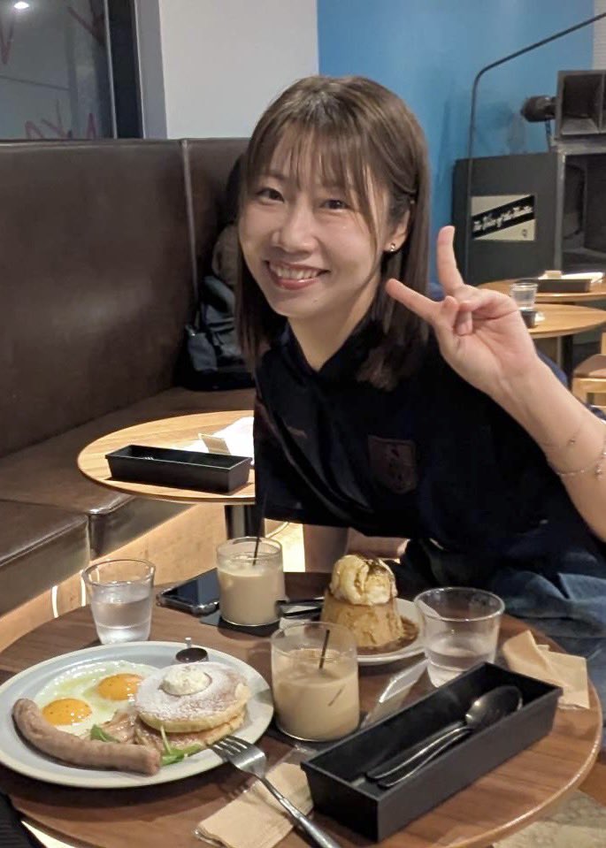 wolga_wolmee's tweet photo. こんにちは！#MIHO です🧸

Instagramの自己紹介でも書いた通り、プリンが最近好きなので、いろんなお店を開拓してます🫶🏻皆さまのおすすめのお店もぜひ教えてください☺️

明日はついにホーム開幕戦！ブースターの皆さまと一緒に熱い応援ができることを楽しみにしています❤️‍🔥📣

#ウォルガ湘南
#WOLMEE https://t.co/QXp3w17rqC
