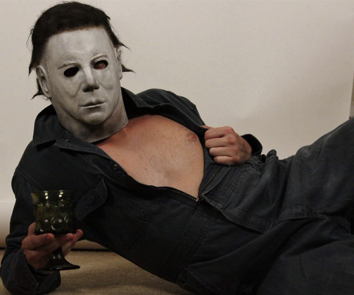 FinalDude78's tweet photo. HAPPY OCTOBER!!!!!! 🎃🔪 https://t.co/zLqiMUgG6j