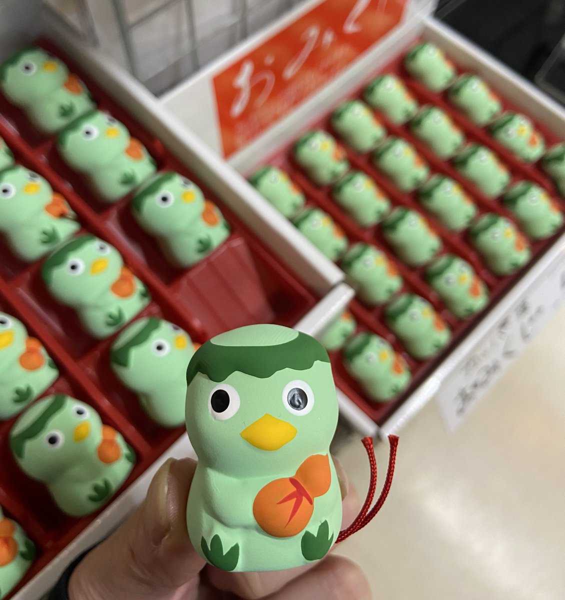 tono_densyoen's tweet photo. 【新入荷】
カッパおみくじ😍 550円
置き物カッパでもかわいいのに中におみくじが‼️
レッツ、カッパ様で運だめし👍 https://t.co/8PgMO9RnFk