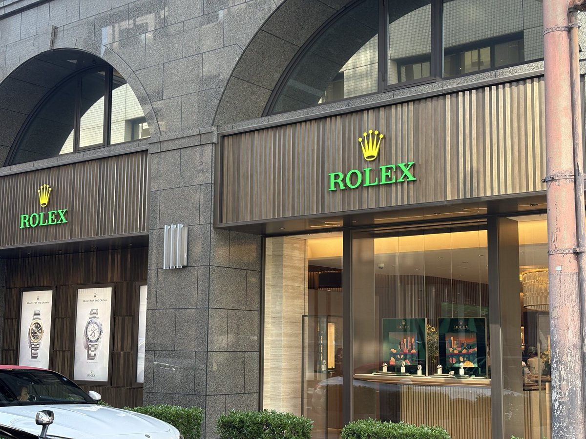 amuseTAKA34's tweet photo. 今日も異常🍐でした。
秋晴れで気持ちがいい季節ですね☀️
#ロレックス
#ROLEX
#ロレックスマラソン https://t.co/WvXL6jzupw