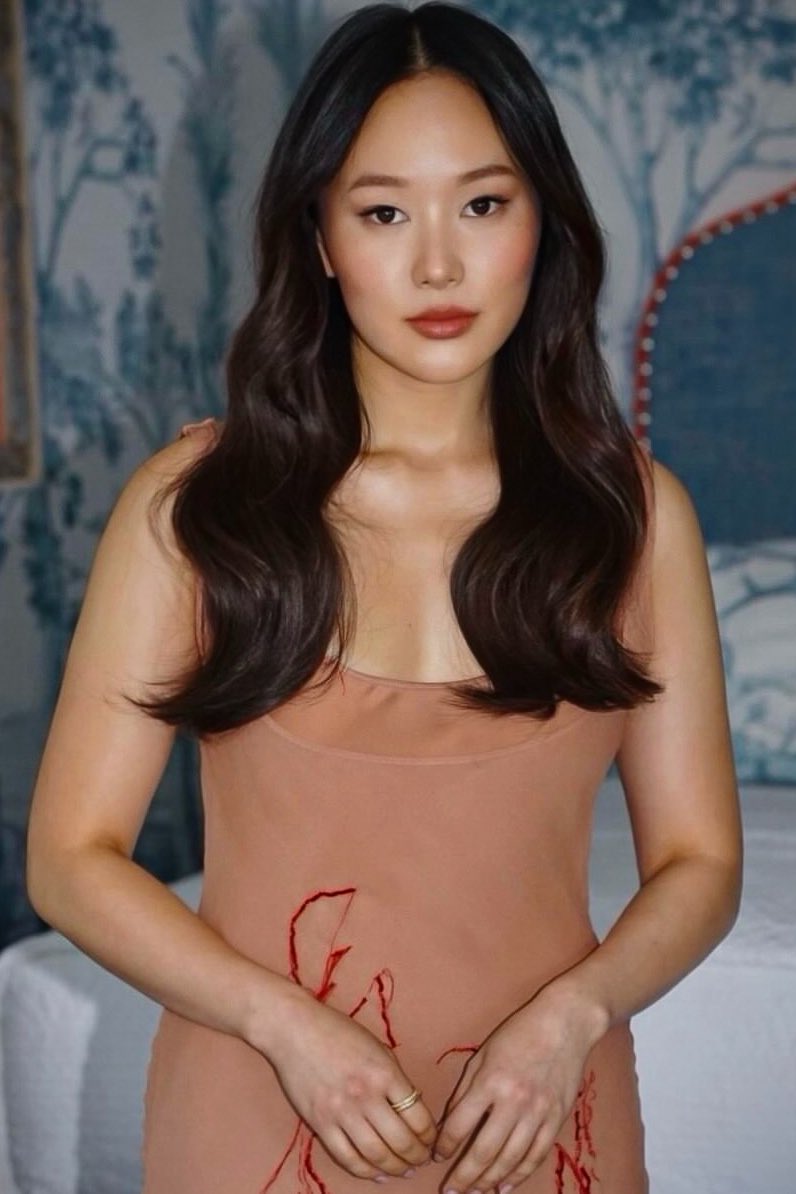_filmcrave's tweet photo. ‘BRIDGERTON’ star, Yerin Ha stuns in newly shared photos. 

📸 Naoko Scintu https://t.co/COTYdvgdc5