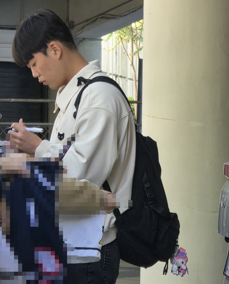 bear31uversclub's tweet photo. 살면서 출길 첨 봣는데
팬이 주신 거 보고 놀라는 택연이랑 마멜과 치이카오ㅓ? 달구 다니는 병헌이 코여웟어요 https://t.co/1Qvf2Hbjjs