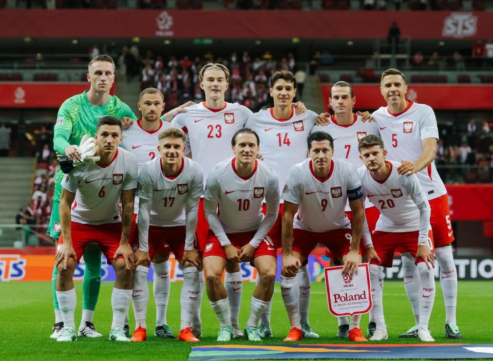 michalchojnice's tweet photo. w tym miesiącu jeszcze nie przegrali https://t.co/US8OQv0R6X