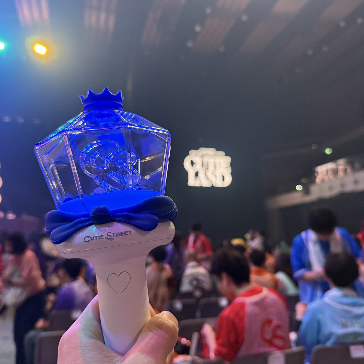 snoopy_man1203's tweet photo. 昨日は有明アリーナ‼️
人生初の単番LIVE！💙センステ横でめっちゃ近くて、撮可も撮可以外でもえっぐいファンサ貰えて幸せでした😌⚡️

#CUTIELAND #きゅーすと #きゅーてすと https://t.co/4RuUVHG5z8