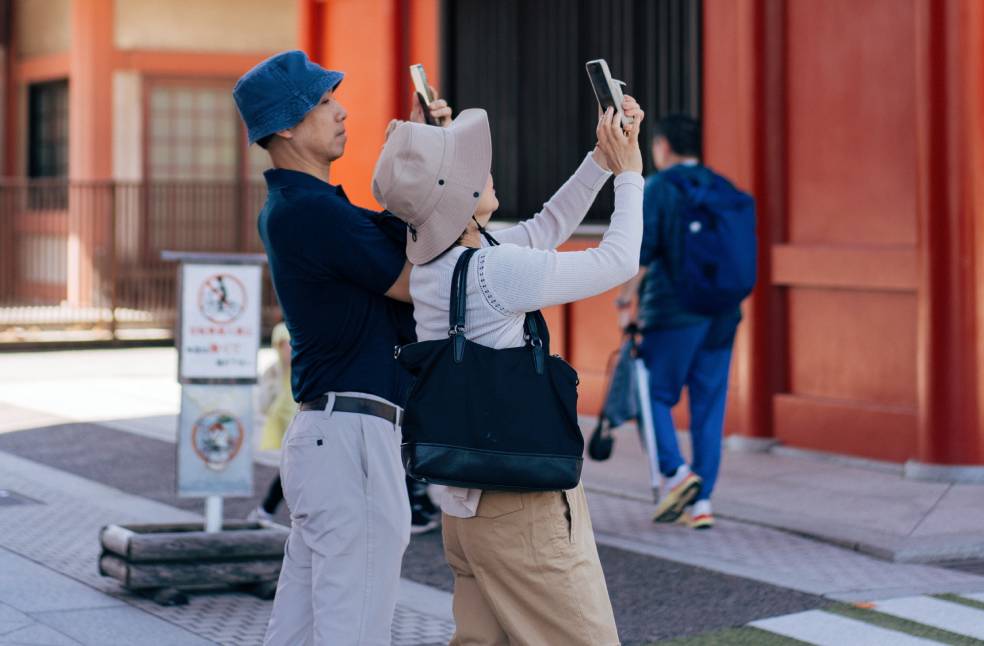 BritainHerald's tweet photo. Japan introduces higher residency fees for foreigners | https://t.co/zK8RXrwYkB
#BritainHerald #JapanImmigration #PermanentResidency #JapanVisa #ResidencyFees #ForeignResidents #ImmigrationRules https://t.co/MpksOGtRZk