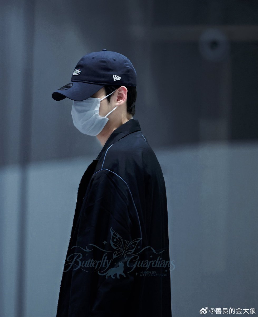 Blue0405oo's tweet photo. Welcome to Paris, Kim Yoonsik. May this be a journey to remember.Ϟ(๑⚈ ․̫ ⚈๑)⋆

WELCOME KIM YOON SIK TO PARIS

#YOONSIKPFWSS27
#KIMYOONSIKINPARIS https://t.co/sM3o4MLP27