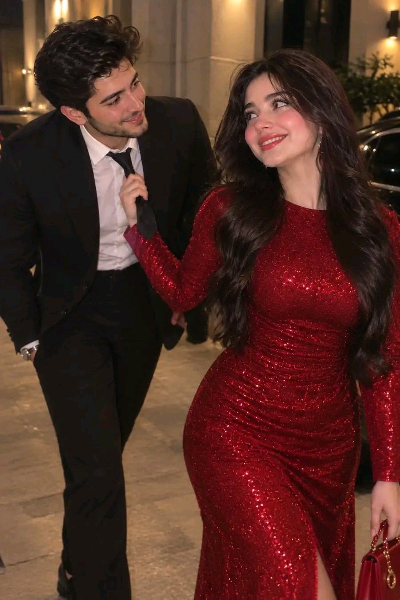Racha48759689's tweet photo. بيقولوا الراجل لما بيحب بيكون مخلص🍶🍵 
حاولت ابلعها بالميه والبيبسى ودواء الكحه 
بس واقفه فى زووووورى.. 

صباحؤؤؤ نكش🌹🌹 https://t.co/Uoy9ZViz1y