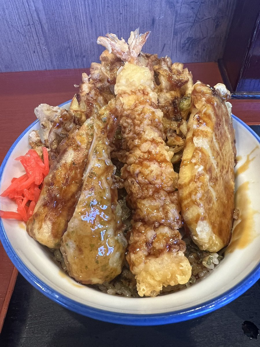 U10_0218's tweet photo. そういやウイング併設の
食事処かず
今日から期間限定で天丼食べれるよー🤤
さっそくいただいちゃいました(๑'ڡ'๑)୨ https://t.co/B4iV1iZ0au