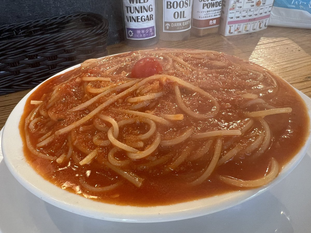 Tomocyan13's tweet photo. ワイルドレッドパスタ新橋店
トマトパスタ 大盛り300g
めちゃくちゃ熱くて💦💦💦

 #ワイルドレッドパスタ
 #トマトパスタ https://t.co/nWjd8D7Bzb