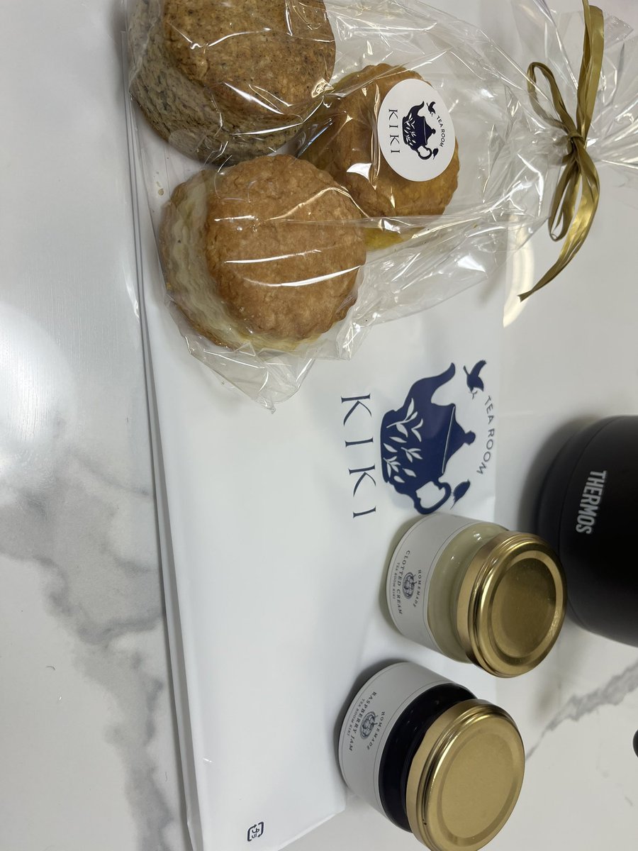 Babi_itami's tweet photo. へへ
時間があれば、今度はお茶もテイクアウトしてグラングリーンでピクニックするんや https://t.co/BWgacmKvgB