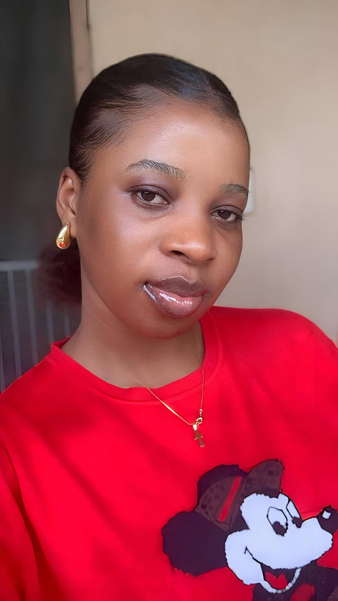 Larmie107's tweet photo. Welcome, October! ✨

New month, new possibilities, new opportunities, and more reasons to be grateful.

Happy New Month &amp; Happy Independence Day, Nigeria! 🇳🇬❤️

#HappyNewMonth https://t.co/XpaBuu2n7K