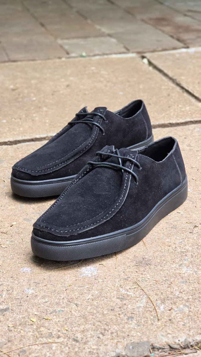 Jezination's tweet photo. 👞 Your everyday fit just found its shoe.
Suede Moc-Toe Casual Shoes 🔥
KSh 2,999
Sizes 41–46
DM to order one https://t.co/jvnm9DqW2v