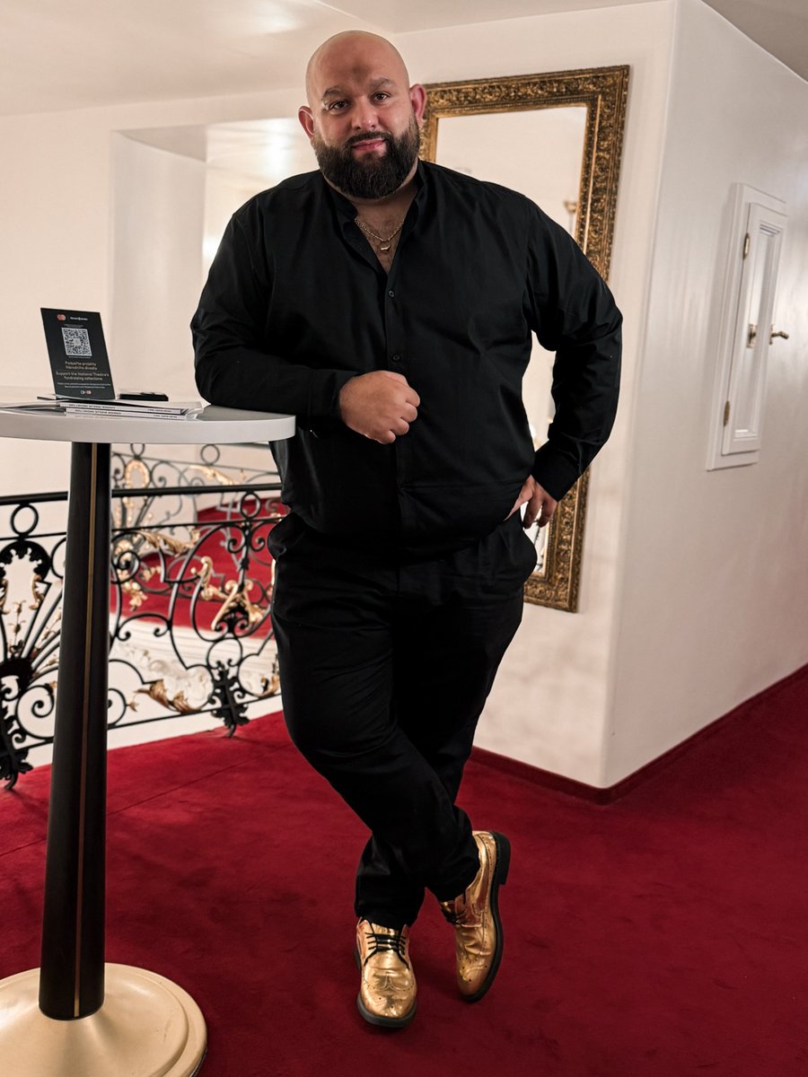 DADDYbearKHALED's tweet photo. Man in black 😏 https://t.co/iOT3VMHXIq