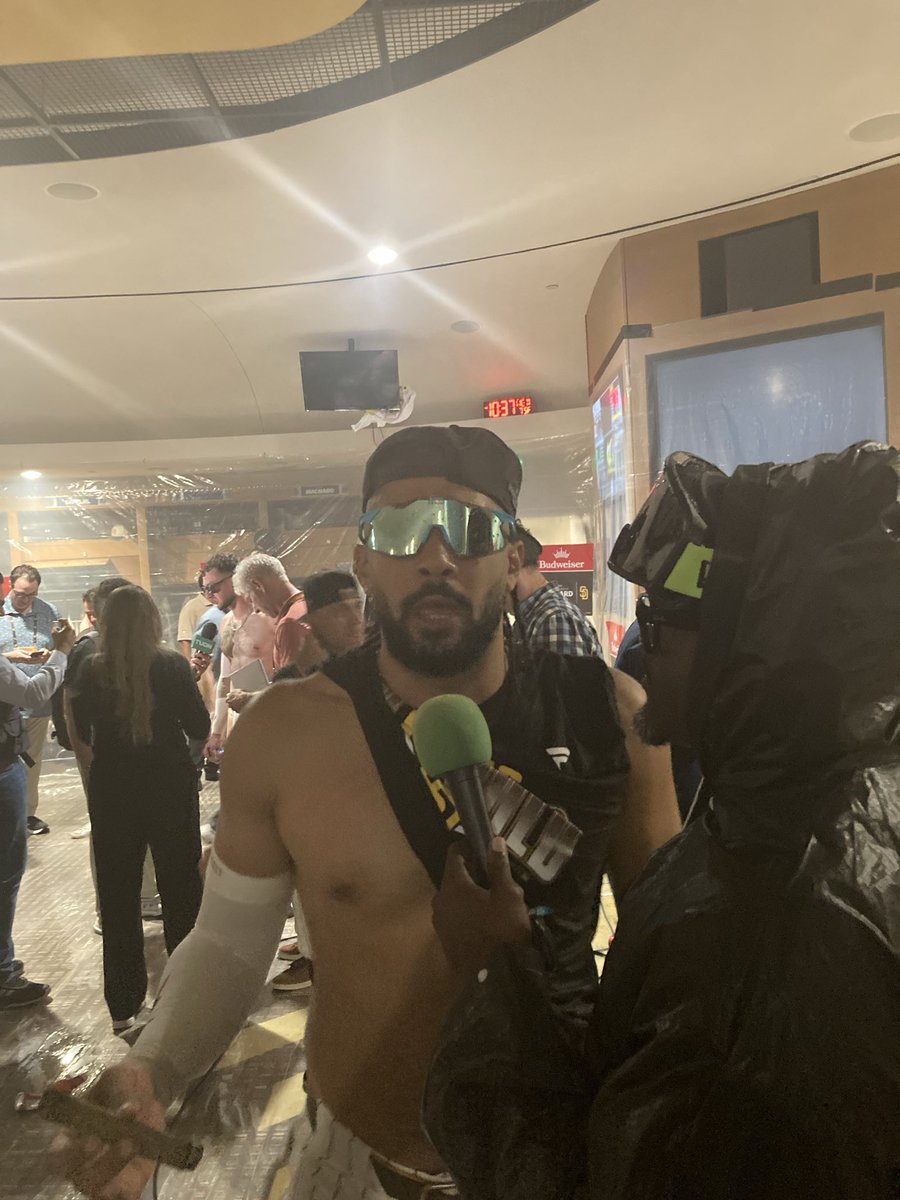 ChrisElloSD's tweet photo. Tatis and Merrill discussing Milwaukee travel plans for the @Padres https://t.co/SbKOrjIh4B