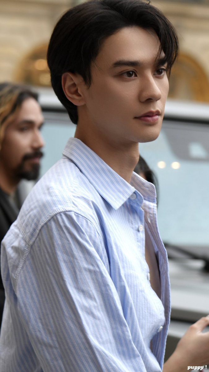 ilycmony's tweet photo. ฮีหล่อเหมือนพระเอกยุคก่อนมาก หล่อวินเทจ หล่อแบบคลาสสิค อยากเหมาพีเรียดให้เล่น https://t.co/dOQO9Rsa0I