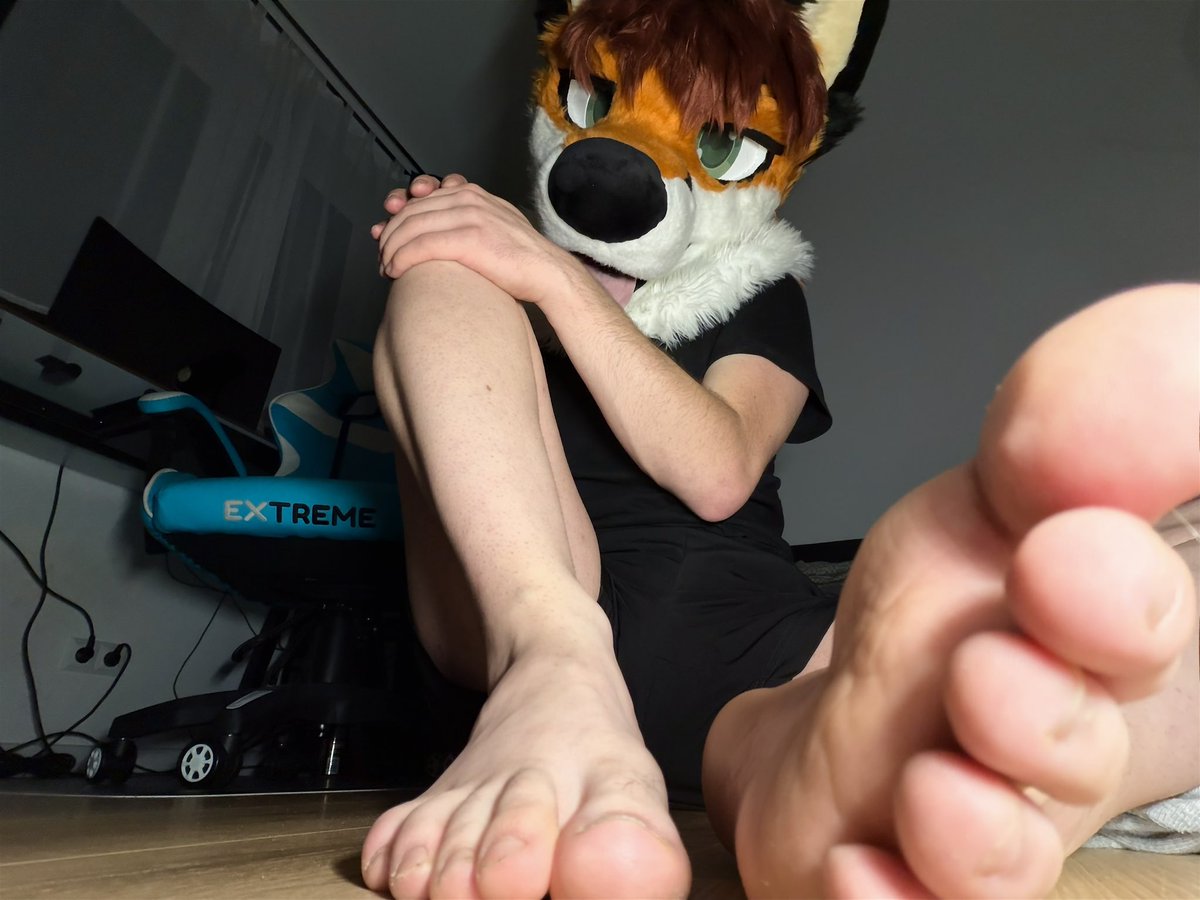 fimkyyy's tweet photo. You put your little nose against me, and I’ll start gently stroking your face~ :3 https://t.co/dg5k4aNW6A
