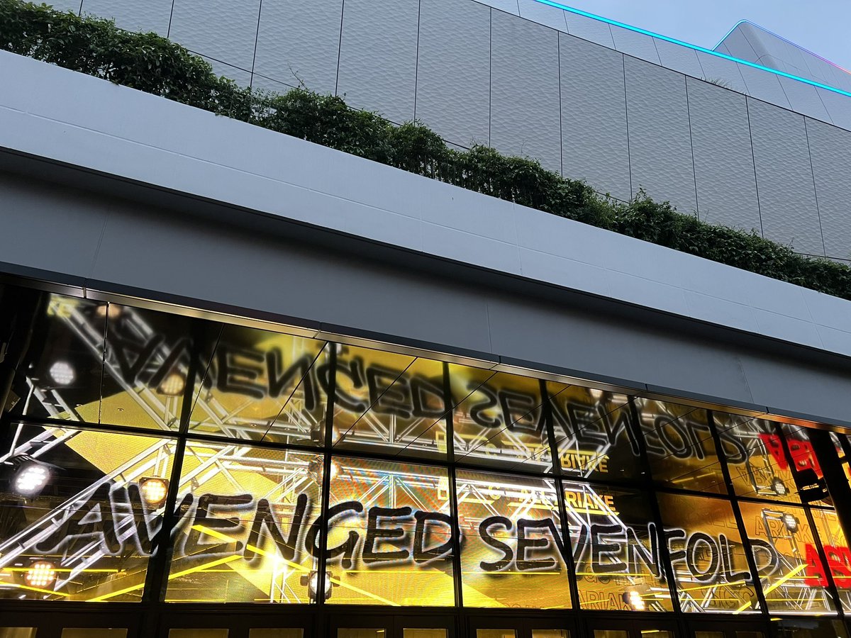 wh_rn9331's tweet photo. AVENGED SEVENFOLD、12年ぶりの来日公演!!!!!!!
くそ楽しかった死んだ
ありがとうまたすぐ日本来てね
#AVENGEDSEVENFOLD #A7X https://t.co/mrjInJTmDS