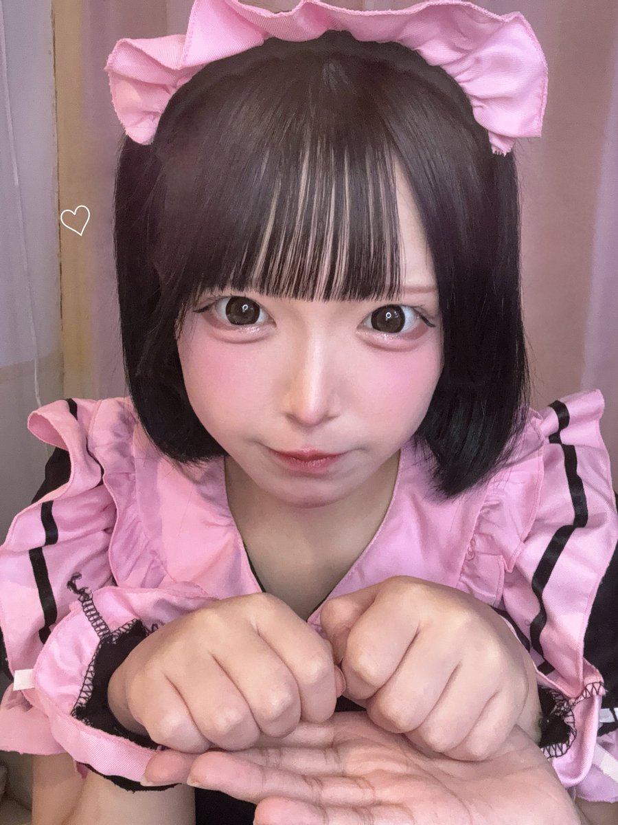 __mlxrq1's tweet photo. おきゅいん♡
 
 #コンカフェ #自撮り界隈 #いいね返し #秋葉原コンカフェ #東京コンカフェ https://t.co/x3YG0apnYy