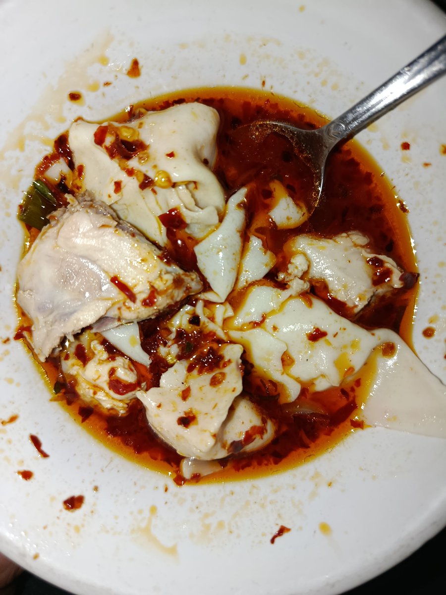 sunooiily's tweet photo. gara gara kebanyakan makan pangsit pas malem, perutku sakit banget😭mana badan jadi lemess😭😭☝️ https://t.co/sx3Sdem5T0