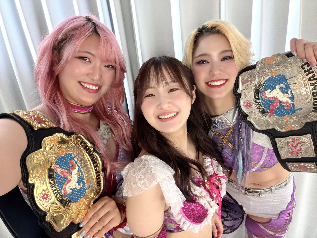 g0chika's tweet photo. 撮影でした🤳🏻4コマ！！！！

#pw_mg https://t.co/MGlaISmHL3