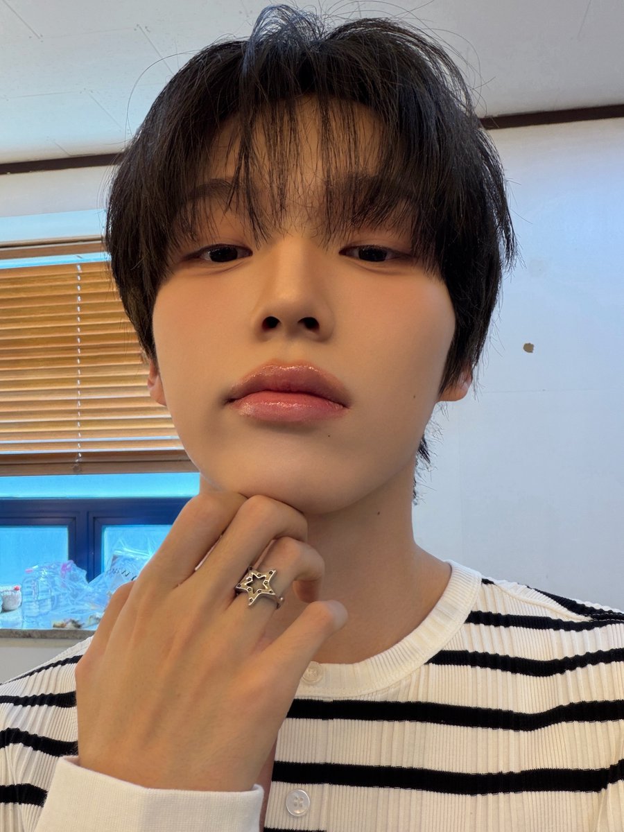 VAYONN_inkode's tweet photo. [#JINYU] 

only u and me

#JINYU #진위
#VAYONN #베이온 https://t.co/CtgNpSKtL2