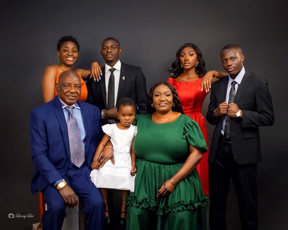 Senciousleyon's tweet photo. Daddy the Best aka Worldbest!

Happy birthday Daddy, thank you for being a present and an amazing Father. 

May this year come with more Blessings, Peace, Prosperity, Good Health and Abundance of Love. We Love you Honorable ❤️❤️ https://t.co/kNjw3WgW8H
