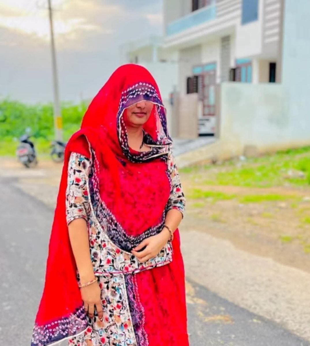 ishu852's tweet photo. @seemabadiyasar बहिन जी को जन्मदिवस के अवसर पर हार्दिक शुभकामनाएं बधाई!😍😍

आपके जीवन का यह नया अध्याय अपार खुशियों व समृद्धि से परिपूर्ण हो; ऐसी मंगलकामना करता हूँ।
🥰🥰✨✨🙌🙌
ढ़ेर सारी शुभकामनाएं!💐
@seemabadiyasar 🫶🫶🫶 https://t.co/mo5OdPUk9e