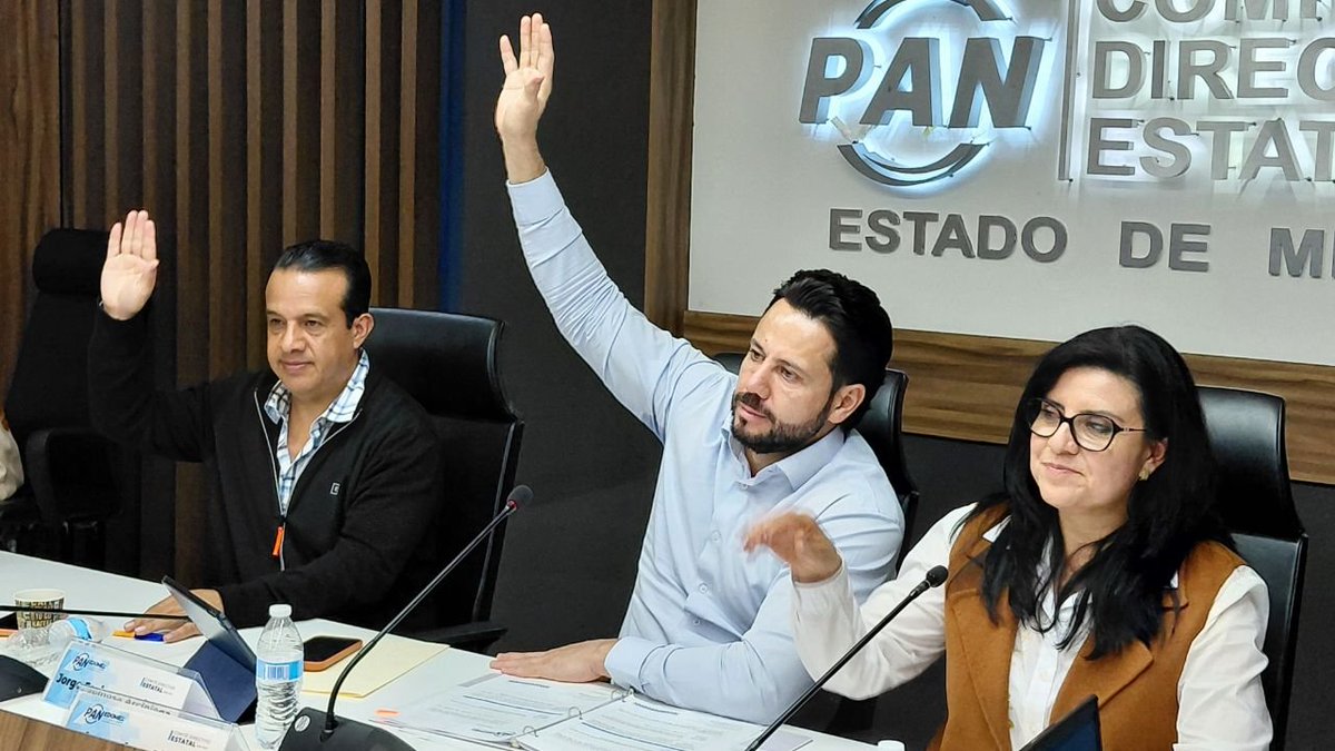 pan_edomex's tweet photo. En las sesiones ordinarias del Comité Directivo Estatal y de la Comisión Permanente del Consejo Estatal presentamos el 𝙎𝙚𝙜𝙪𝙣𝙙𝙤 𝙄𝙣𝙛𝙤𝙧𝙢𝙚 𝙙𝙚 𝘼𝙘𝙩𝙞𝙫𝙞𝙙𝙖𝙙𝙚𝙨 y revisamos temas relevantes de la vida interna de nuestro partido.

#PANedomex https://t.co/v1dEXCs5z6