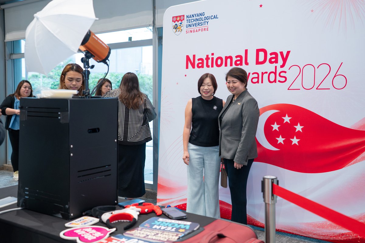 NTUsg's tweet photo. Congratulations to the recipients of the National Awards and NTU Admin Awards, recognised at the #NTUsg Admin Town Hall yesterday.
 
The awards honour our Professional Services Officers for their dedication, expertise and contributions to the #OneNTU community, and the important role they play in advancing #NTU2030.