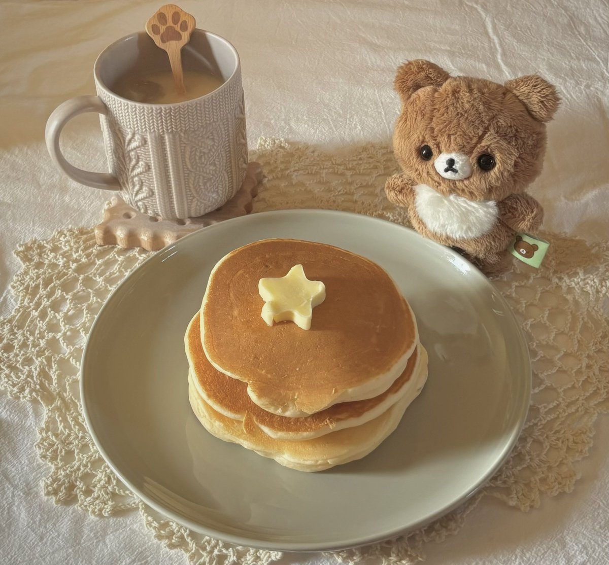 lily_wte_3's tweet photo. はちみつたくさん かけよね

#日常垢 #ぬい撮り https://t.co/YtVdas4GQa