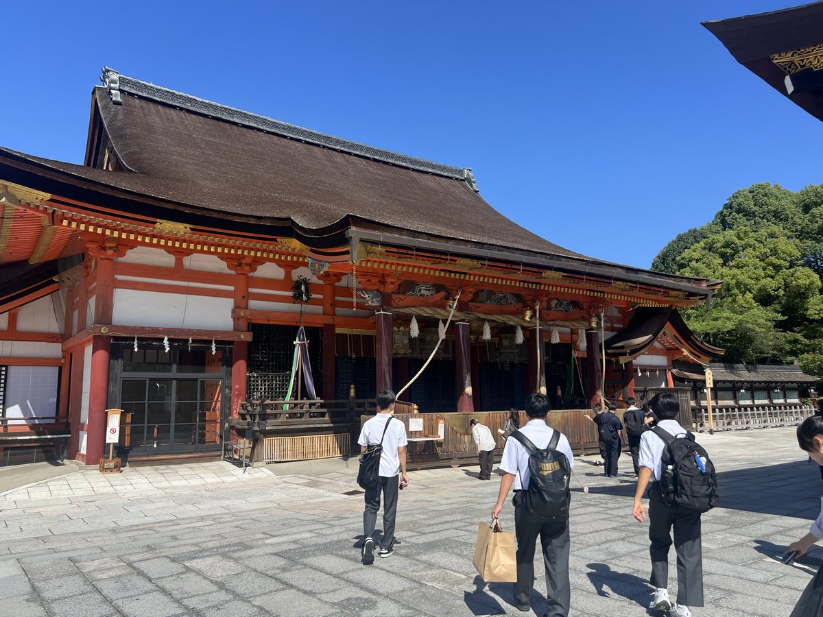 abnormald1's tweet photo. 二条城→八坂→建仁寺→ 安井金比羅宮→ 六道珍皇寺→清水寺
でなんとか回りきったか… https://t.co/oIU7Ebv0vT