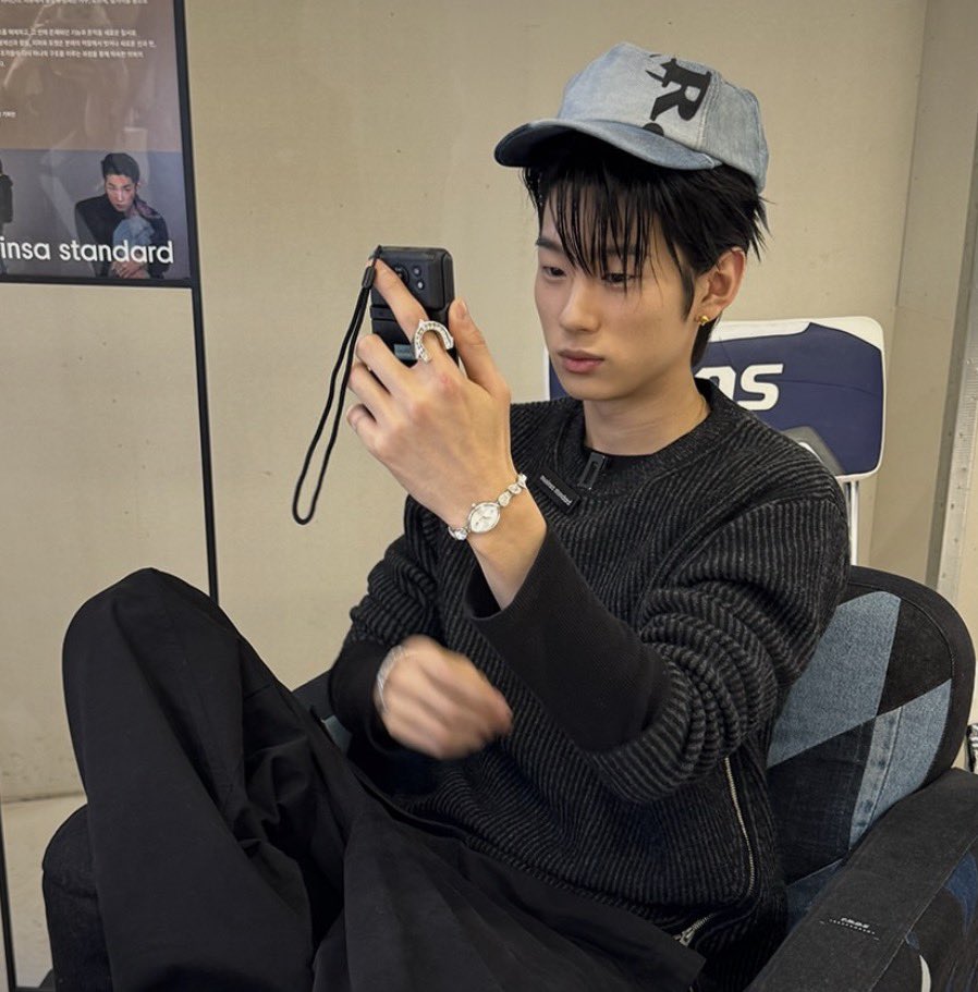 qkrwhdtn_'s tweet photo. 잼민이뭔데 https://t.co/ufYK0N32VQ