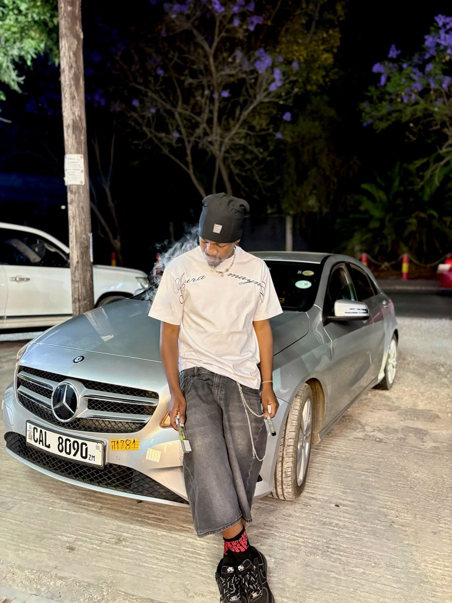 TkasMoves's tweet photo. Niza Swaggerza Mushe https://t.co/KpxYnfEFMJ